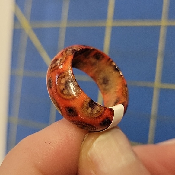Wooden Ring Size 6 - Picture 2 of 2